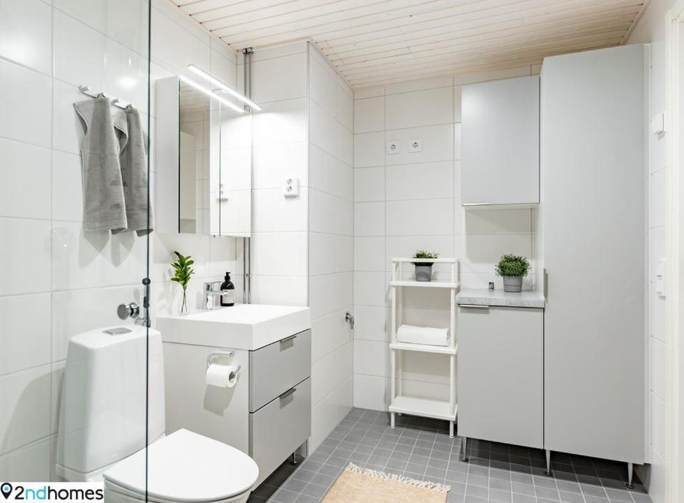 "Kanava" - New 1Br Apartment With Sauna, Balcony & Views, Hosted By 2Ndhomes タンペレ エクステリア 写真