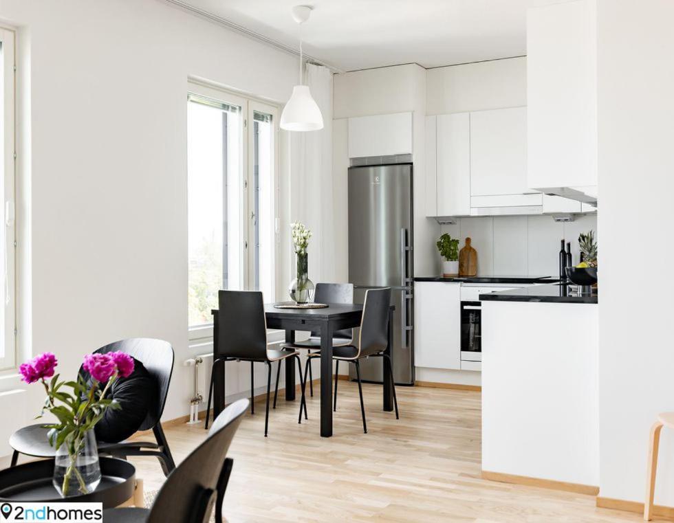 "Kanava" - New 1Br Apartment With Sauna, Balcony & Views, Hosted By 2Ndhomes タンペレ エクステリア 写真